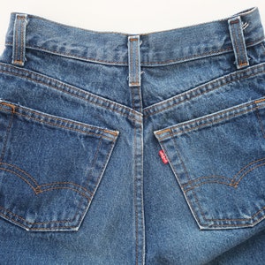 vintage Levis 501 / high waist jeans / 1980s Levis 501 raw hem dark wash high waist jeans 26 image 7
