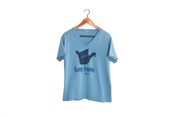 Hang Loose shirt / Hawaii t shirt / 1980s light blue Hang Loose Hawaii Shaka v neck t shirt Medium