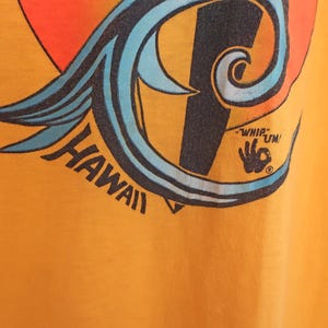 Vintage surfskjorta / 70-tals t-shirt / 1970-tals Hawaii Surfer gul bomullsaloha t-shirt XS bild 8