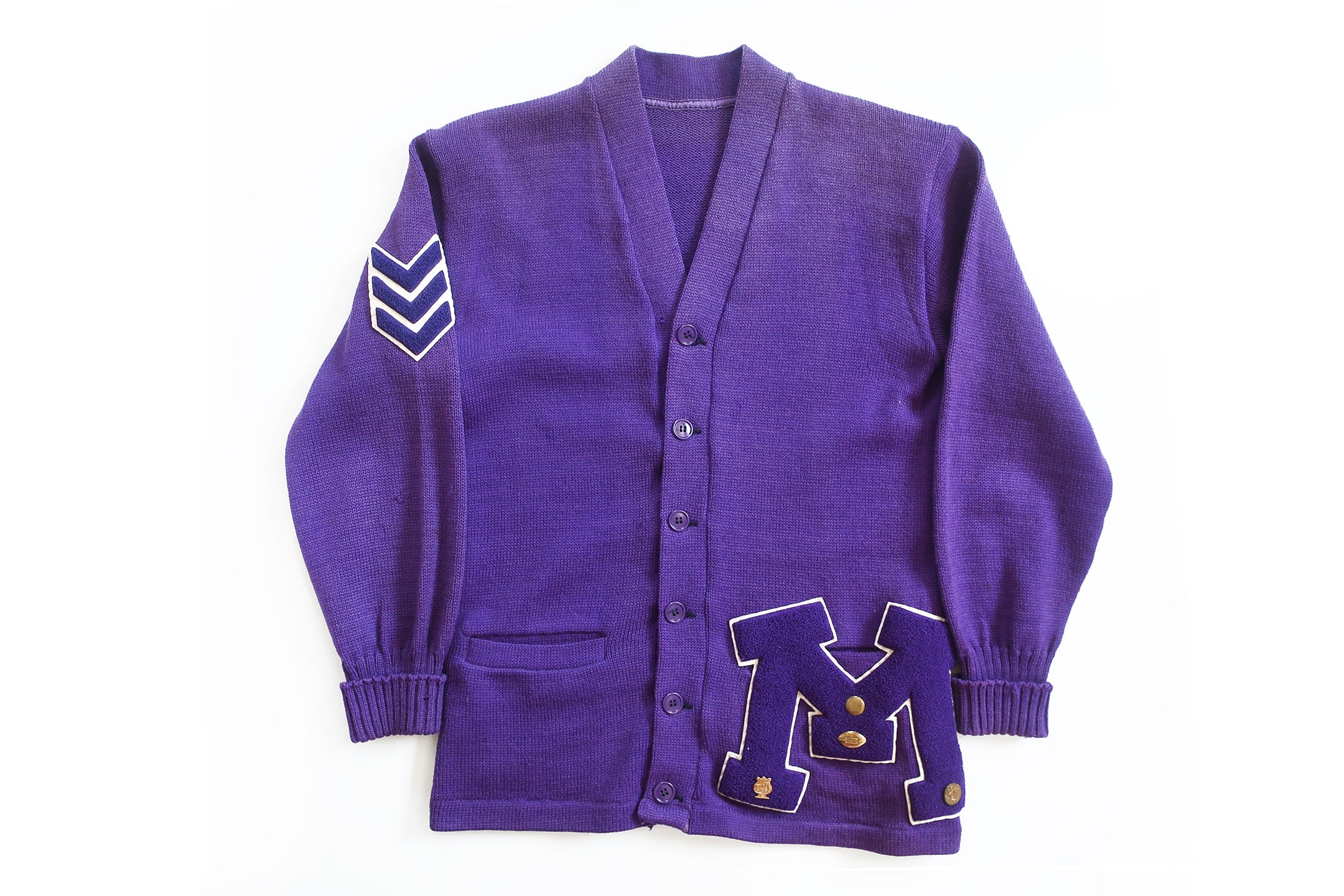 varsity cardigan / purple cardigan / 1960s sun faded purple wool knit varsity patch collegiate cardigan Small