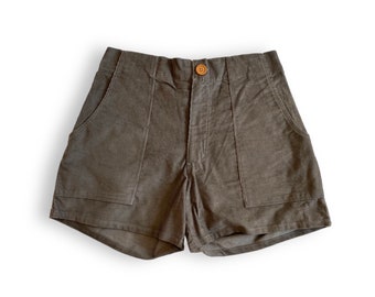 90s shorts / corduroy shorts / 1990s grey corduroy elastic waist OP style adventure shorts Medium