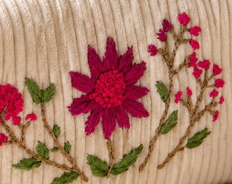 Handgemaakt zakje met bloemen geborduurd schoudertasje, corduroy make-uptasje, gepersonaliseerde make-uptas, cadeau bruidsmeisje, cadeau voor haar