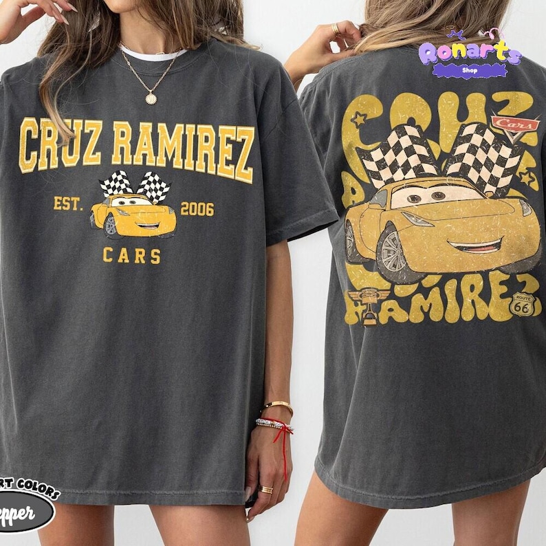 Comfort Colors Vintage Custom Pixar Cars Shirt, Lightning McQueen Mater Radiator Springs, Disneyland Family Tee, Disneyland Trip 2026 Tee immagine 2