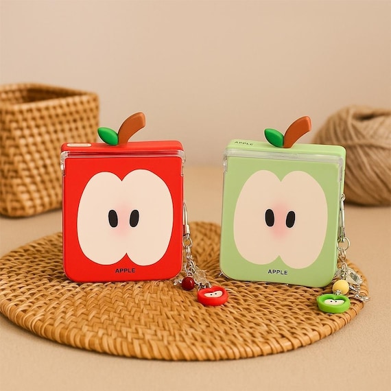 Red Green Apple Cartoon Phone Case – Samsung Galaxy Z Flip 3/4/5/6/7 Protective Cover