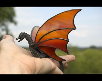 Adoption d'un dragon cadeau (chèque-cadeau pour un dragon vitrail)