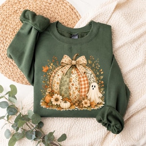 Printed Patchwork Pumpkin Ghost Sweatshirt, Coquette Halloween Tee, Floral Pumpkin Shirt, Cute Ghost Fall T-Shirt, Halloween Sweater Hoodie