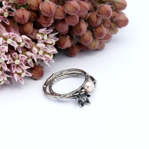 Milkweed and pearl ring set - Asclepias and twig ring