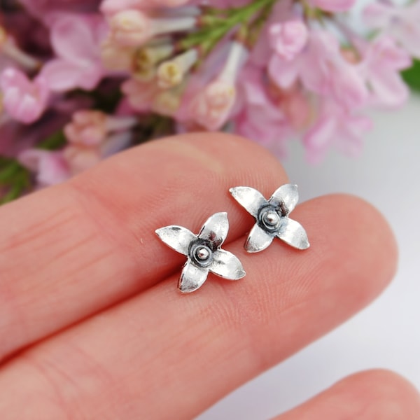 Lilac flower studs - lilac flower earring - flower studs - silver lilac earrings - lilac jewelry - silver lilac - flower earrings