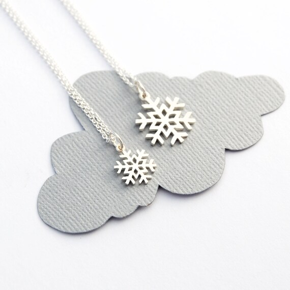Snowflake pendant deals sterling silver
