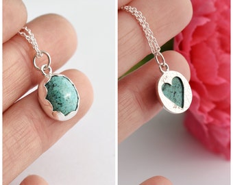 Turquoise silver pendant - Scalloped turquoise pendant - Turquoise jewelry - Turquoise necklace - Silver turquoise necklace - Heart necklace