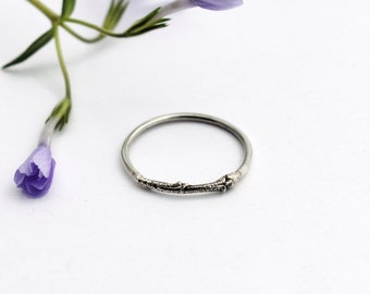 Dainty bud ring - Silver bud ring - Botanical ring - Branch ring - Silver branch ring - Bud ring