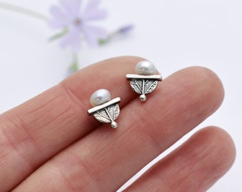 Art deco pearl studs - Silver pearl earrings - Silver pearl earrings