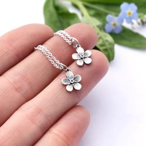 Myosotis charm - forget me not pendant - forget me not charm - flower charm - silver flower charm - silver myosotis charm
