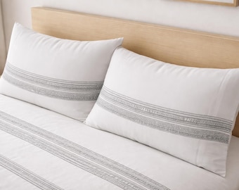Aamunvalo – Morning Light Stripe Pillow Sleeve