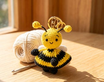 Llavero de abeja de ganchillo hecho a mano, lindo colgante de amigurumi con forma de abeja para bolso con cierre de langosta y llavero, regalo para chicas adolescentes.