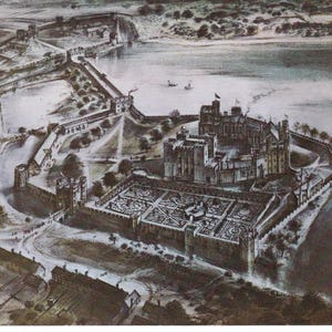 Postcard of  Kenilworth Castle, Warwickshire -  English Postcard - Vintage 1970s.