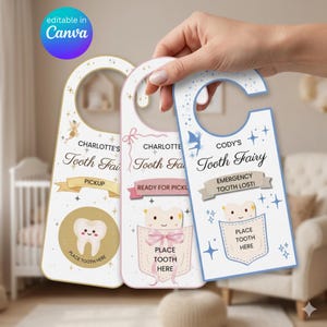 Może przedstawiać: Trzy spersonalizowane wieszaki na drzwi wróżki zębnej w kolorze białym, różowym i niebieskim. Każdy z nich zawiera grafikę zęba, tekst "Tooth Fairy" i imię dziecka. Jeden mówi "Pickup", drugi "Ready for Pickup", a trzeci "Emergency Tooth Lost!"