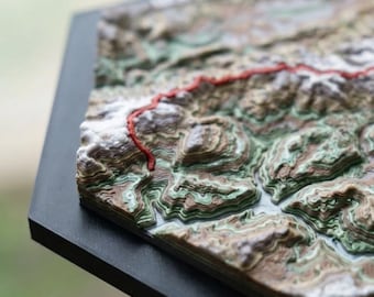 Mapa topográfico 3D personalizado de Strava - Placa personalizada para senderos de senderismo - Terreno impreso en 3D FDM multicolor - Regalo para excursionistas y recuerdo de aventura