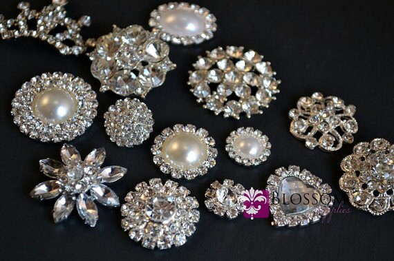 10 x Verzierungen Ornamente Schöne Strass Nähen Knöpfe Flatback strass 10 x Verzierungen Ornamente Schöne Strass Nähen Knöpfe Flatback strass