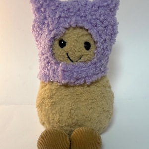 Plush costume cap (purple)