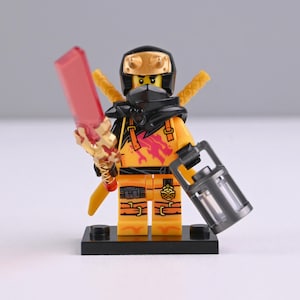 Arin Dragon Armor Minifigure – Ninjago Dragons Rising Spinjitsu Prodigy Stridsdräkt Vingar Svärd