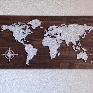 Weltkarte aus Holz | Wandbild 80×40 cm | Moderne Wanddeko | Handgemachtes Holzbild
