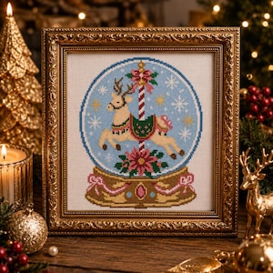 Kerstcarrousel sneeuwbol kruissteekpatroon | Borduurontwerp rendieren kerstster (pdf-download)