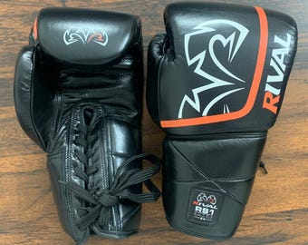 Rival RS1 Pro Fight bokshandschoenen met vetersluiting – 10oz tot 18oz leren sparringshandschoenen