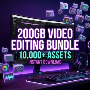 Peut inclure: Un écran d'ordinateur affiche un logiciel de montage vidéo avec le texte "200GB VIDEO EDITING BUNDLE 10,000+ ASSETS INSTANT DOWNLOAD". Des icônes de dossiers animées flottent au-dessus. Un clavier, une souris et un casque sont visibles.