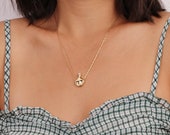 Vase Charm Necklace, Vessel Jug Necklace, Pottery Necklace, Vase Necklace, Wine Jug Necklace, Amphora Vase, Antique Jug Necklace, Roman