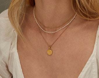 Mond Stern Gold Halskette Zierliche Halskette Münze Halskette Minimalist Halskette Himmlische Halskette Anhänger Mom Geschenk Jahrestag Geschenk Abschlussfeier