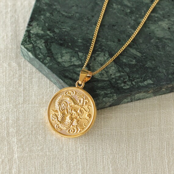 Vintage gold medallion best sale necklace