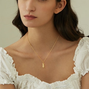 Collier avec pendentif pour le corps, collier minimaliste, collier en superposition, collier pour femmes, bijoux pour meilleure amie, cadeau d'anniversaire pour elle image 4