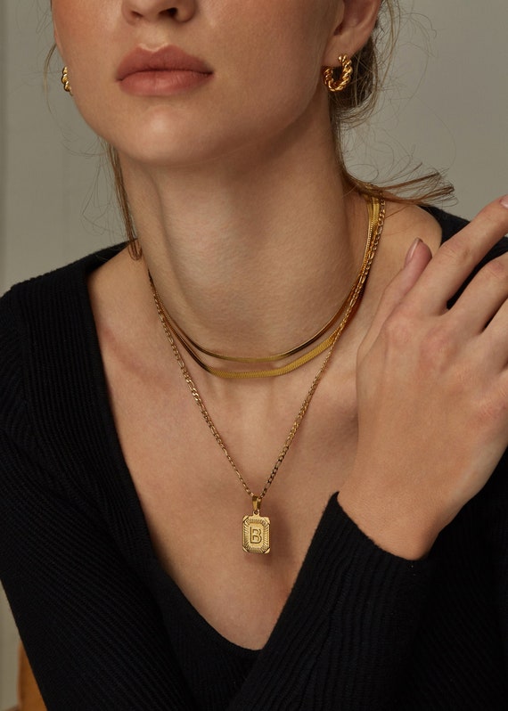 Initial Tag Necklace Rectangle 