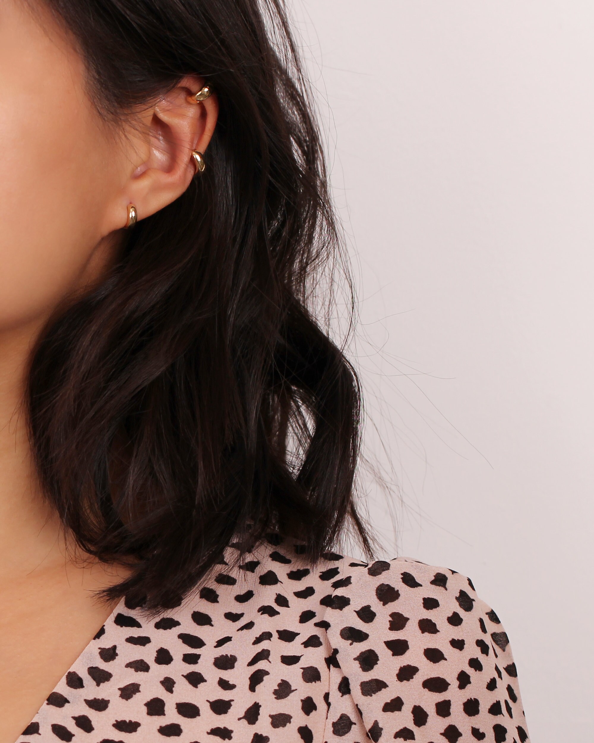 •HOOP DANCE• intarsia + gold earrings