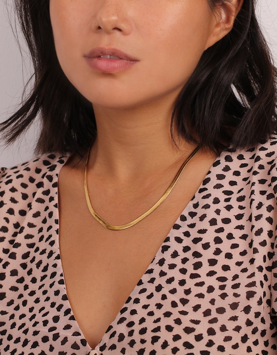 Thick snake chain necklace deals