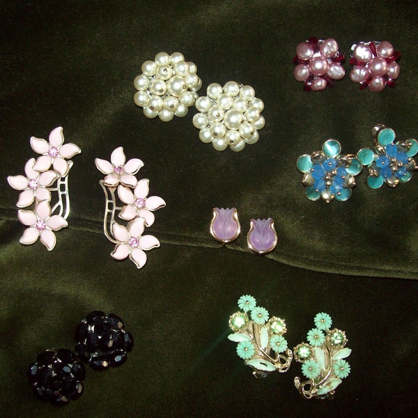 CHOICE Clip on earrings retro vintage costume jewelry: Austria, unsigned, rhinestones, flowers, bead clusters, floral bouquet, spring pastel