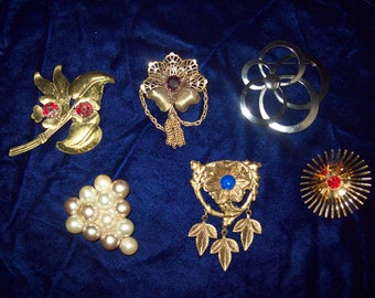 CHOICE Retro Vintage Costume Jewelry Flower Brooches: Bolder & Older Big Faux Pearls, Rhinestones, enamel, coat pins