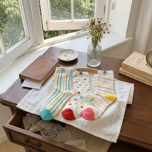 Colección de calcetines artesanales / Rayas verticales, rayas diagonales y lunares rojos / Set de regalo único / Combinación de estampados