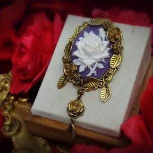 Rose Cameo Brooch II - White on Purple