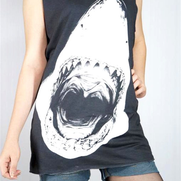 SHARK Attack Jaws Animal Shirt Animal Tank Top Women Vest Shirt Animal Tunic Top Animal Singlet Animal Sleeveless Black T-Shirt Size M