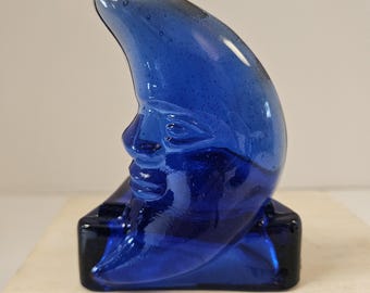 Szklany świecznik w kolorze kobaltowym "Celestial Cresent Moon"
