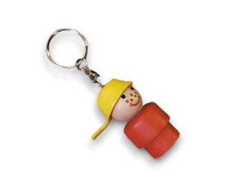 1960s Vintage Fisher Price Little People Keychain, Smiling Boy, Yellow Pot Hat w/ Handle, Freckles, All Wood, Key Fob Ring Charm, Retro Toys