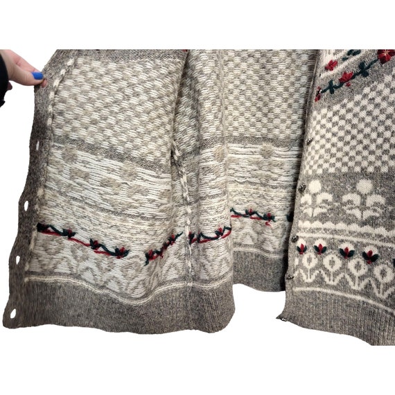 1980s Vintage Susan Bristol Sweater, Hand Embroid… - image 6