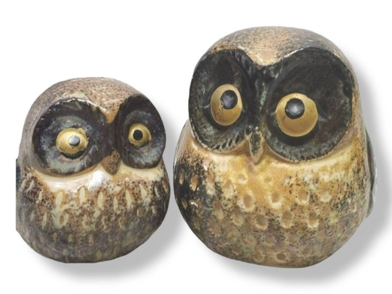 1960s Vintage Owl Family Figurines, Mid Century Woodland Big Eyed Birds, Japan Stoneware, Earthy Rustic Owls Home Decor, Vintage Wall Decor image 2