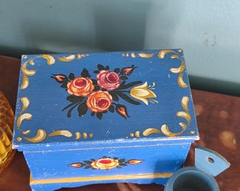 Vintage Wood Small Recipe Box, Cottagecore match holder, Spice holder, Folk art kitchen set