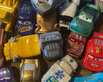 Disney Pixar Cars Mattel Mini-Rennwagen