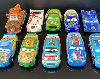 Disney Pixar Cars Mattel 10 zufällige Autos