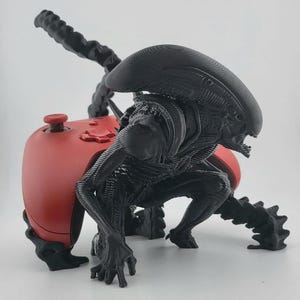 3D-utskriven Alien-kontrollhållare för Xbox-ställ - Välj din färg - Fri frakt över hela världen