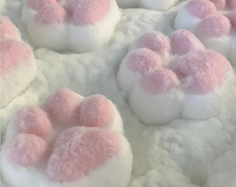 Soft and squishy cat paw-shaped toy — a stretchable, slow-rebounding sensory toy that relieves stress | Suitable for children and adults.